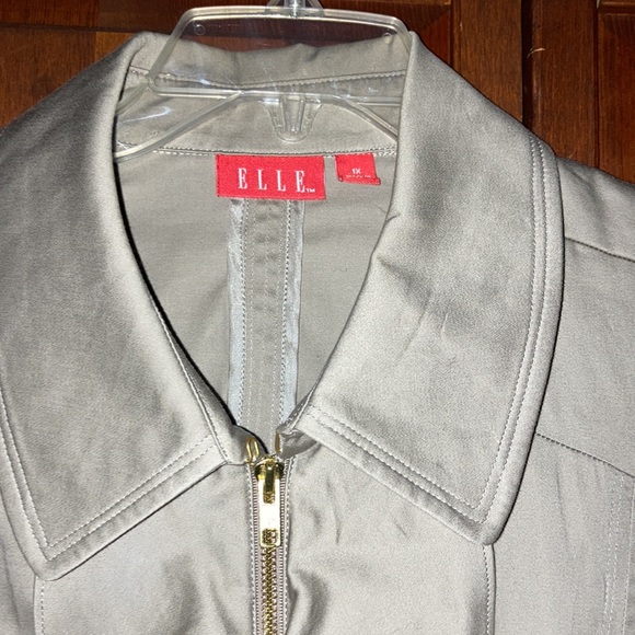 Jacket - Picture 5 of 7